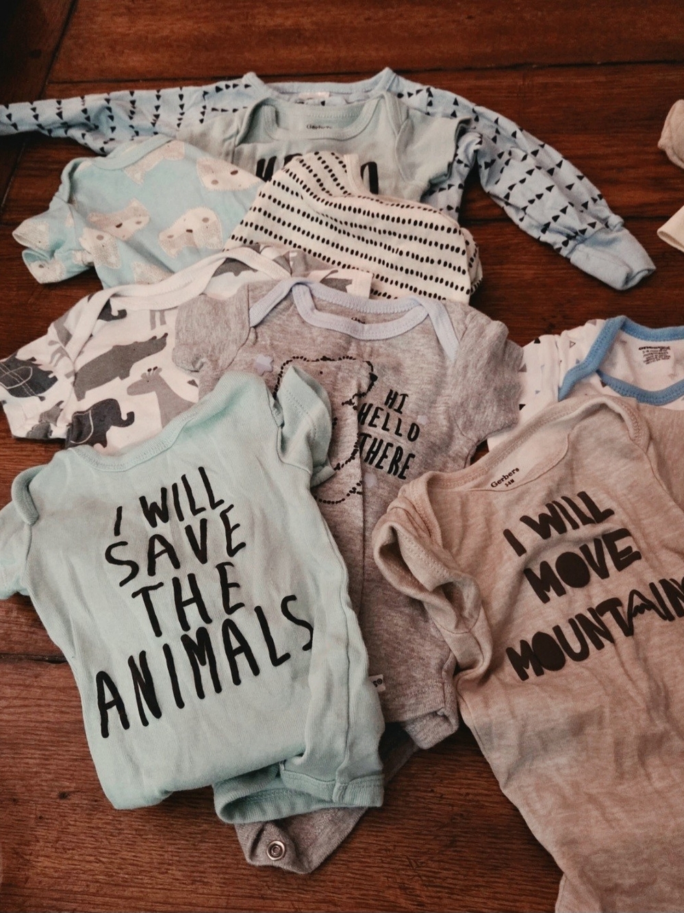 13 Piece Gerber & Disney Lot NB To 3mnths & 3-6mnths- Basically New. - Picture 3 of 11